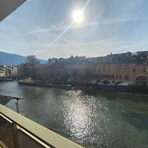 Appartement Quai Des Cordeliers, Balcon Et Vieille, Annecy